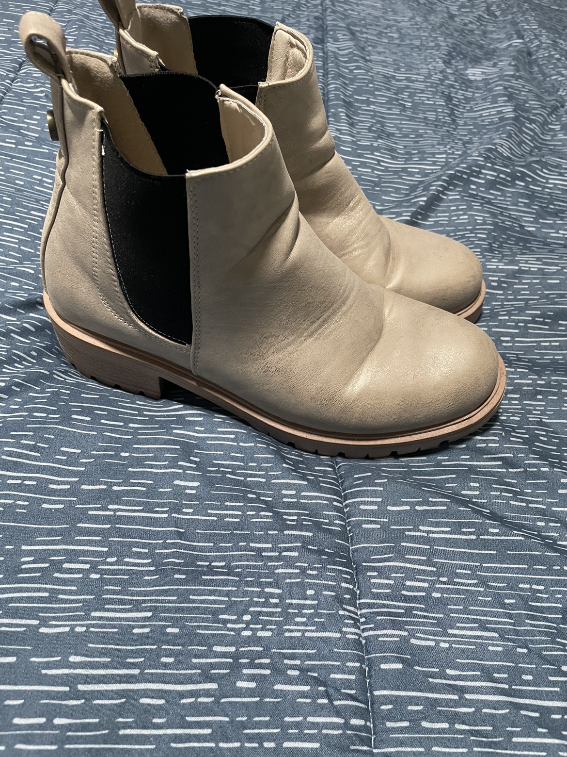 comfortable boots thumbnail
