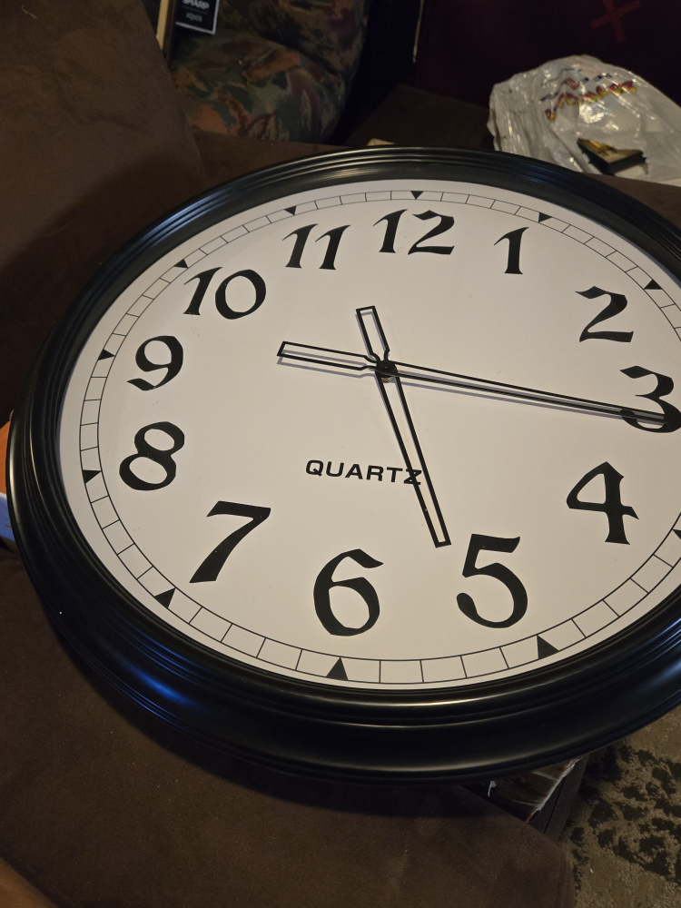 Large clock thumbnail