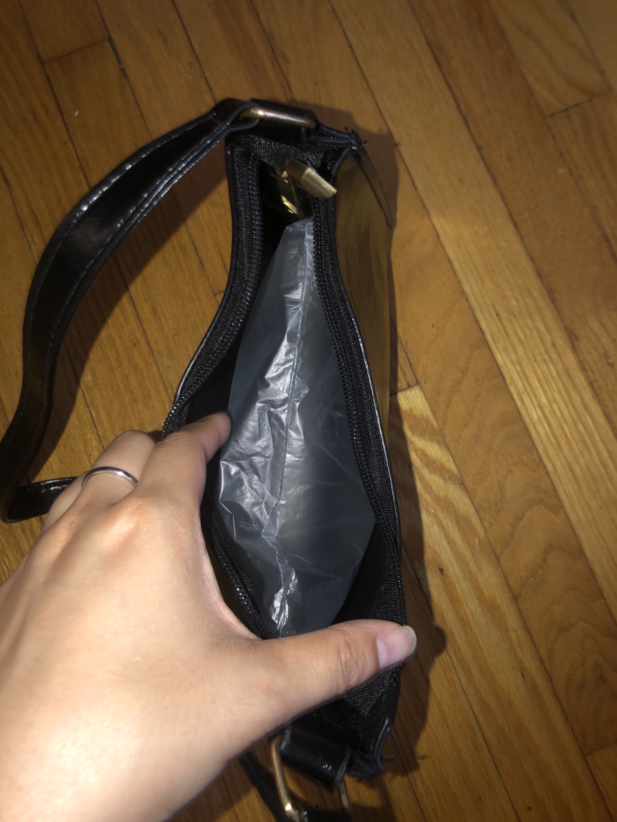 Black faux leather shoulder bag image indicator(2)