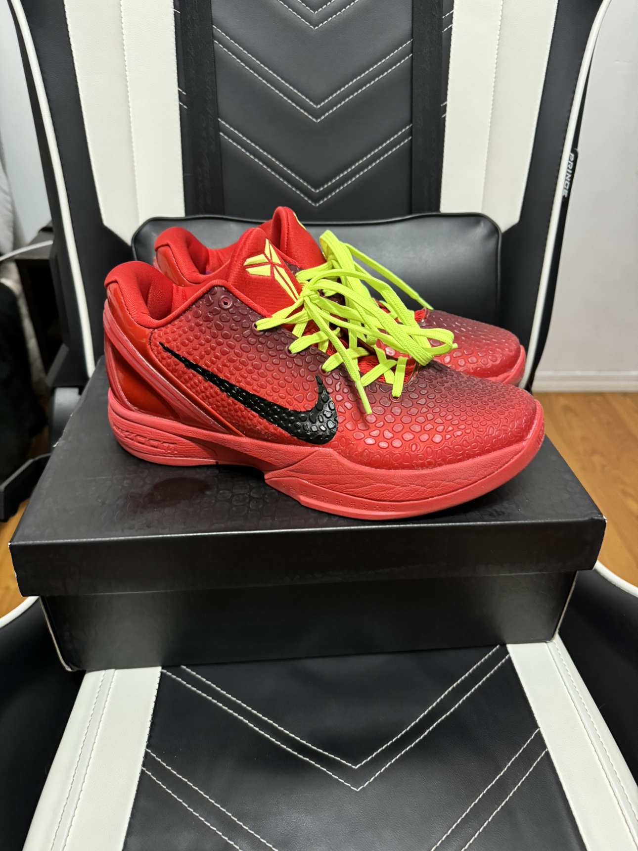 Kobe 6 “Reverse Grinches” - photo 2