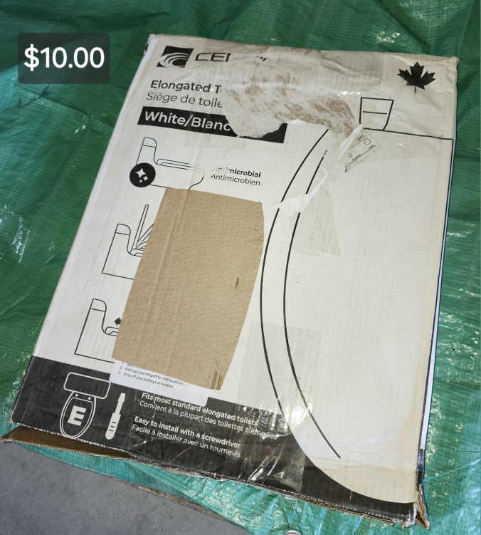 NIB elongated toilet seat