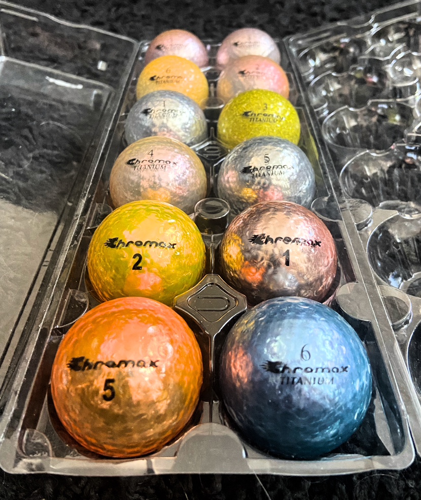12 Rare Chromax Coloured Golf Balls thumbnail