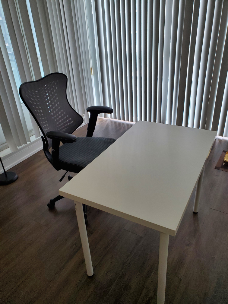 office chair and desk - photo 5