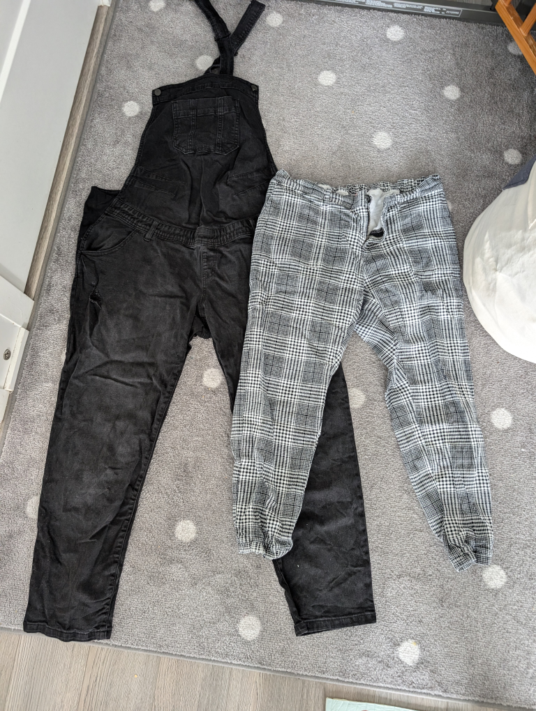 bag of maternity clothes
