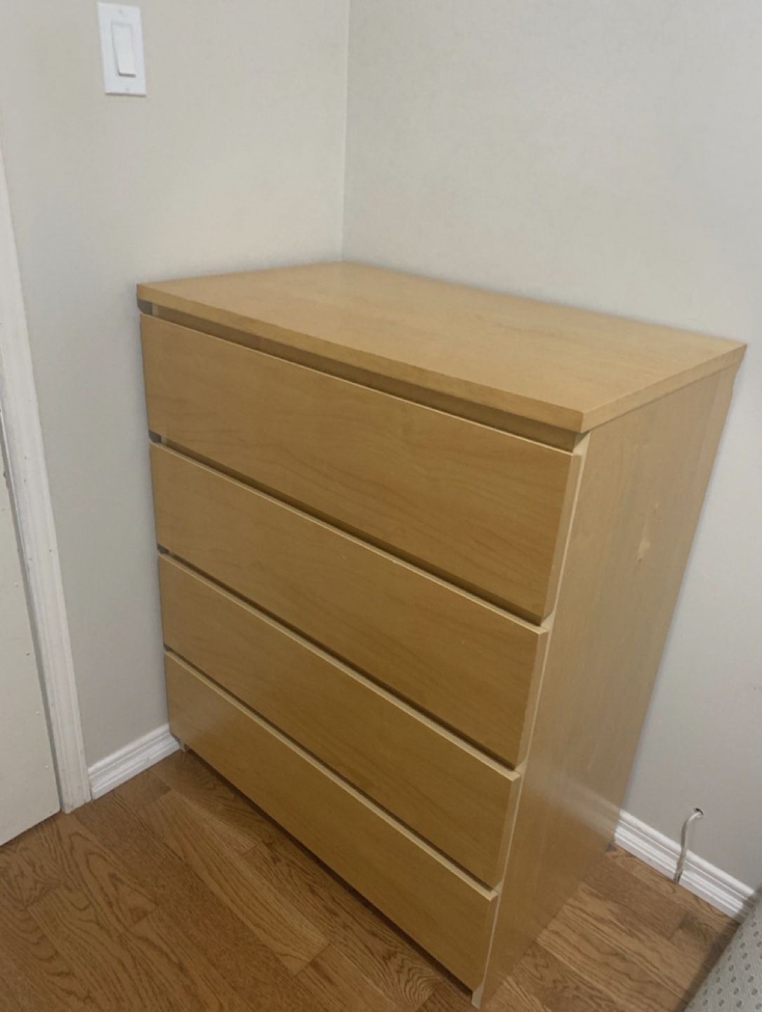 4 drawer Ikea MALM dresser