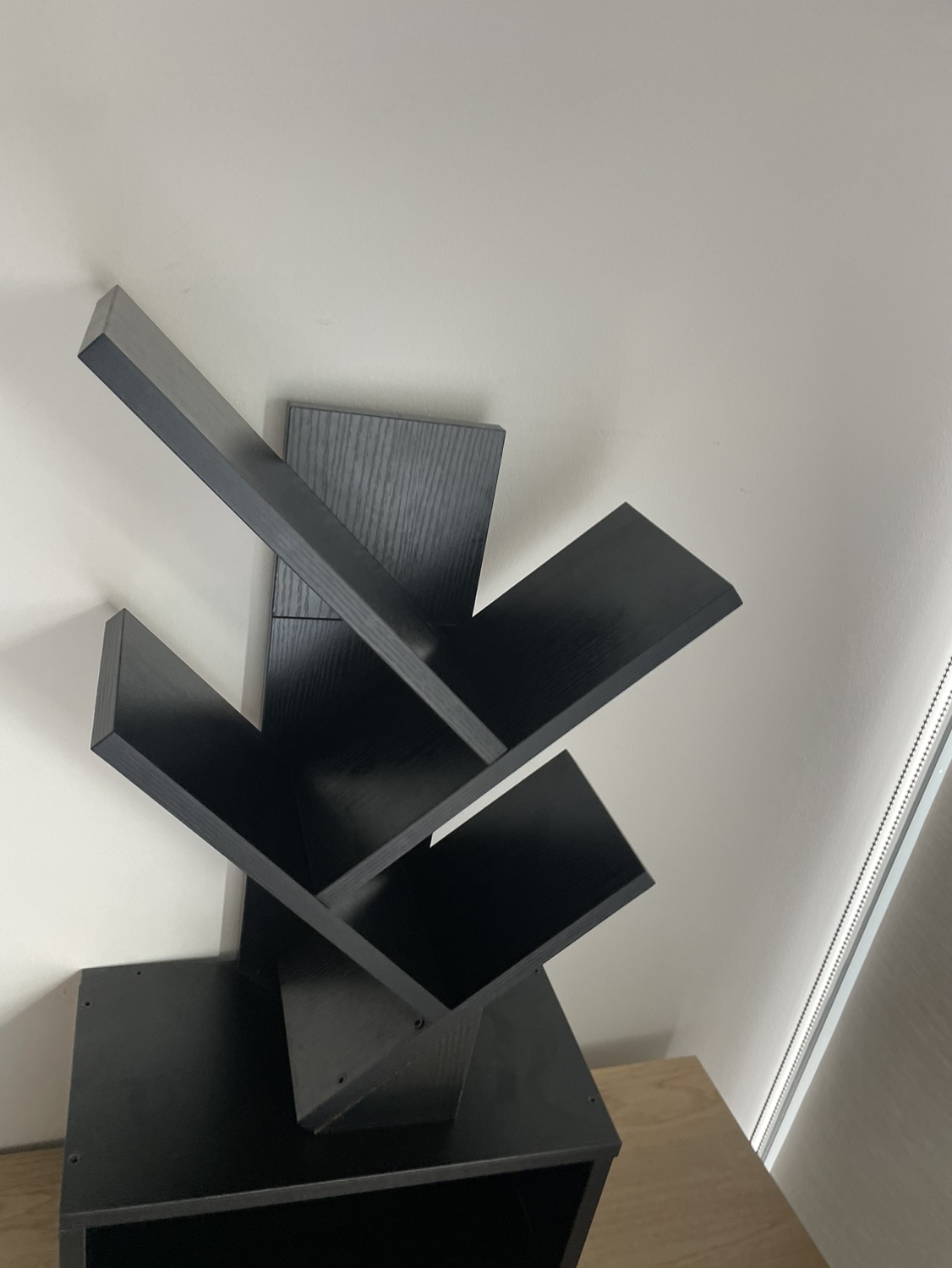 Book shelf tree - photo 3