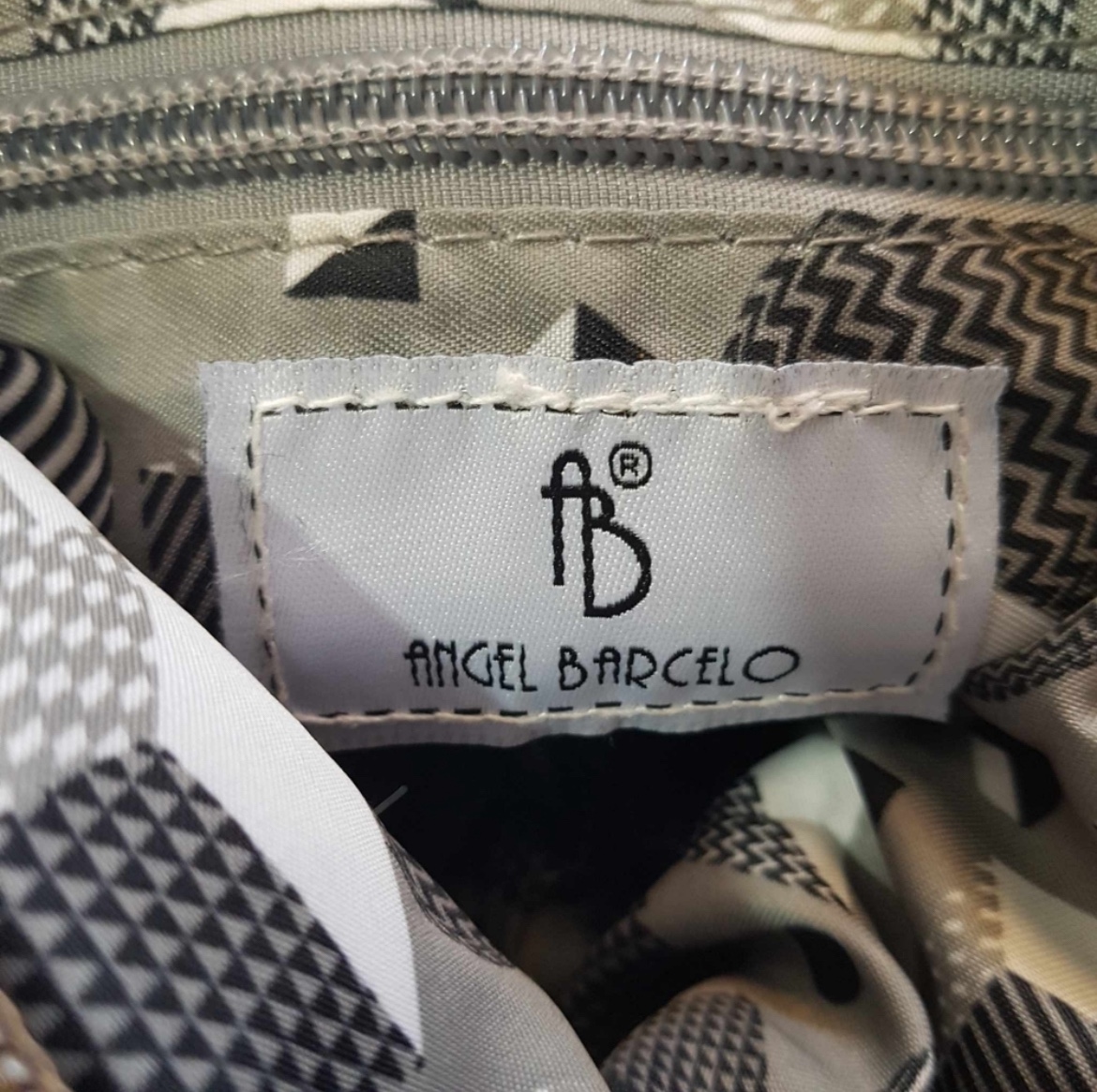 Brand New Angel Barcelo Crossbody Shoulder Bag Purse image indicator(5)