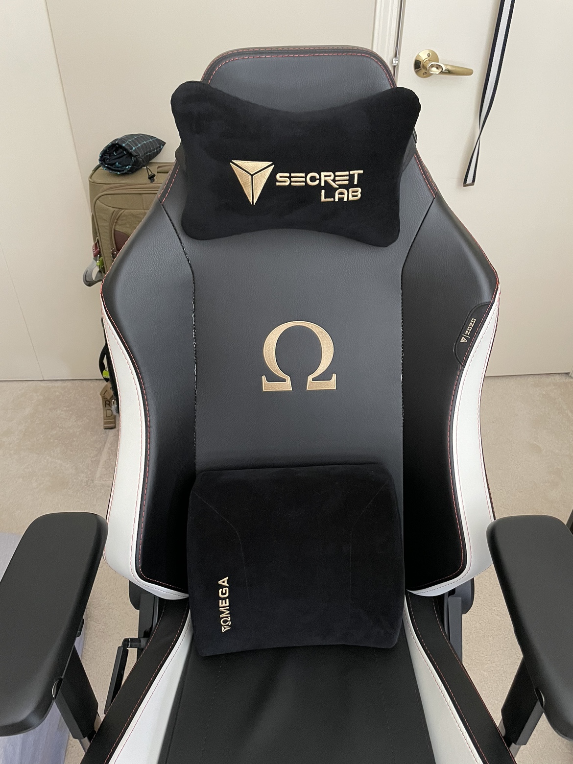 Secret lab gaming chair (omega 2020) - photo 2