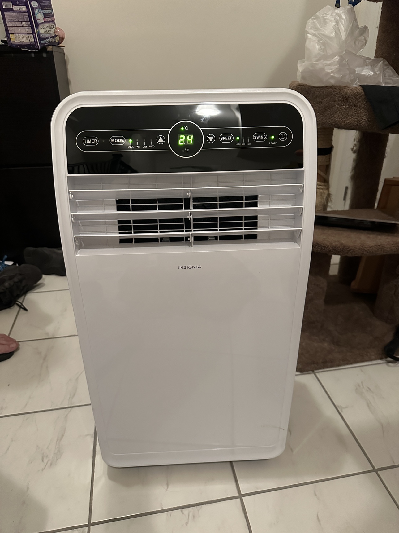INSIGNIA 10000BTU 3-in-1 AC (only used for one time) - photo 2