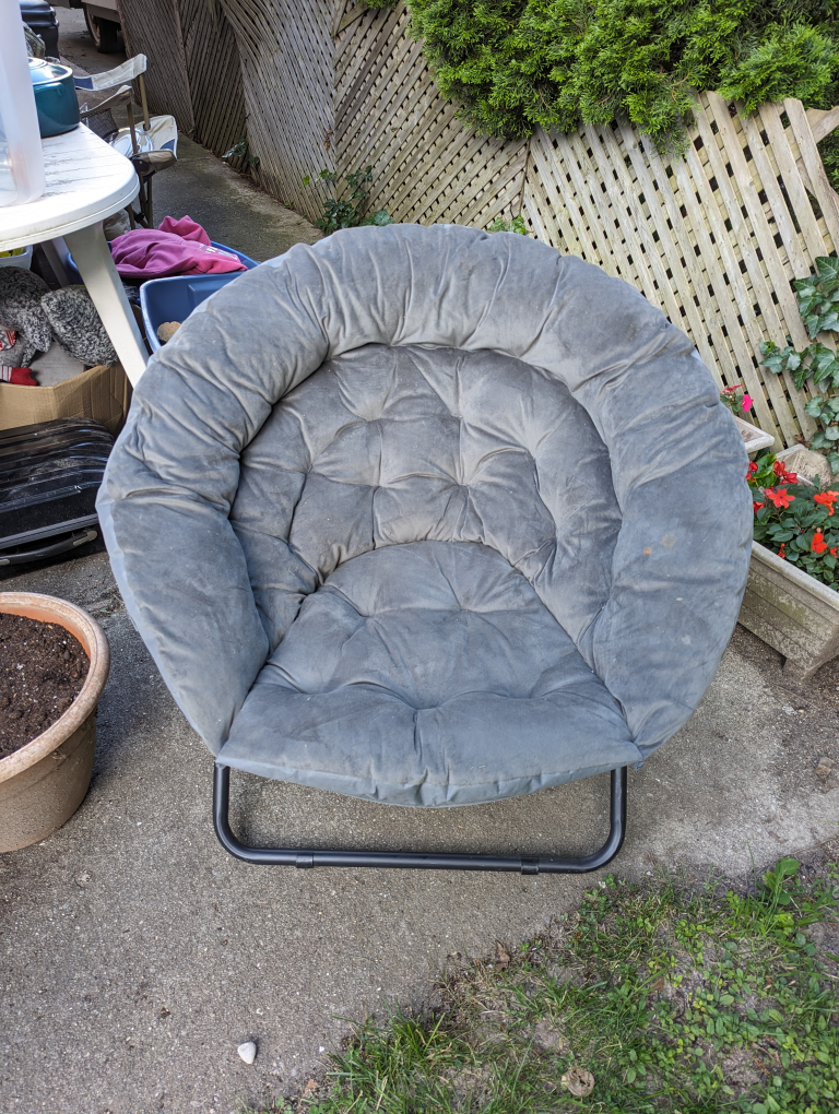 collapsible comfy chair