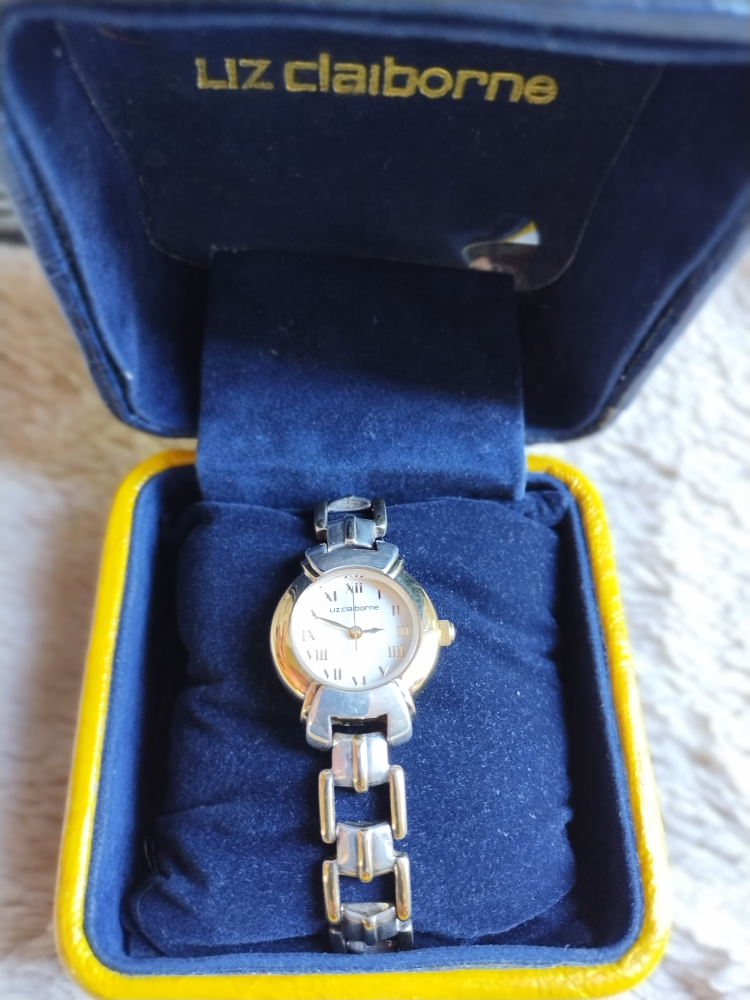 Liz Claiborne watch image indicator(2)