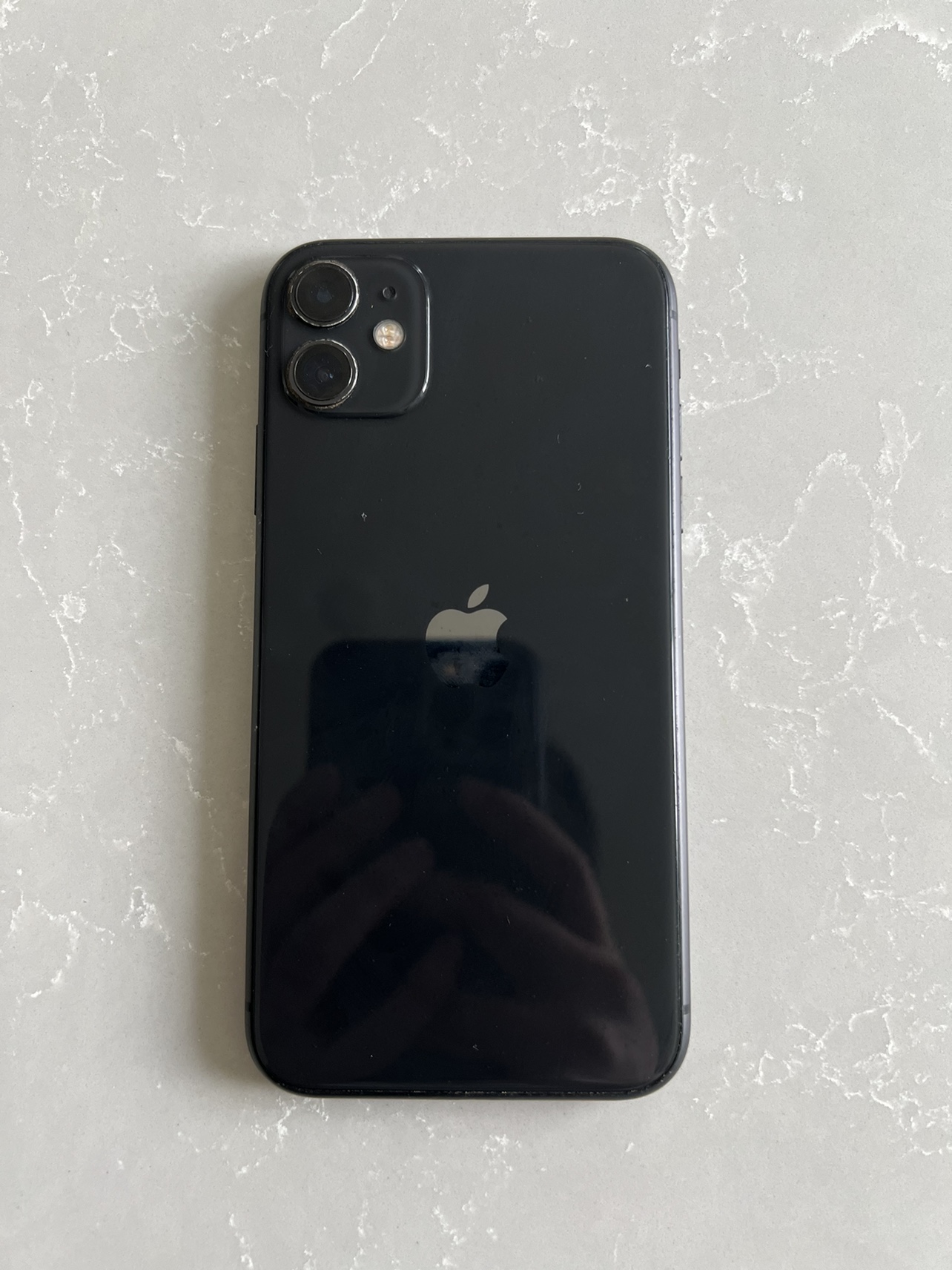 iPhone 11 black 64gb 74% 🔋