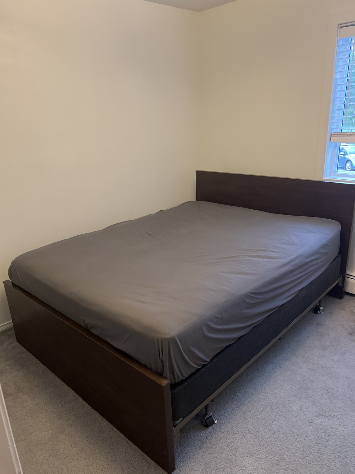 Queen bed with bed frame and raiser 3 in 1 - photo 3