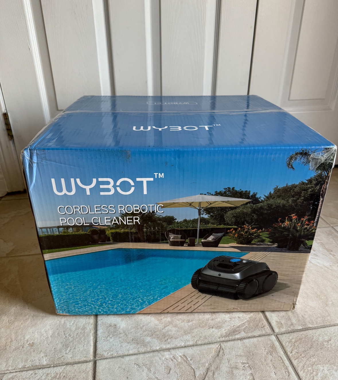 🥕BRAND NEW - ROBOT POOL CLEANER ($800+ on Amazon) thumbnail