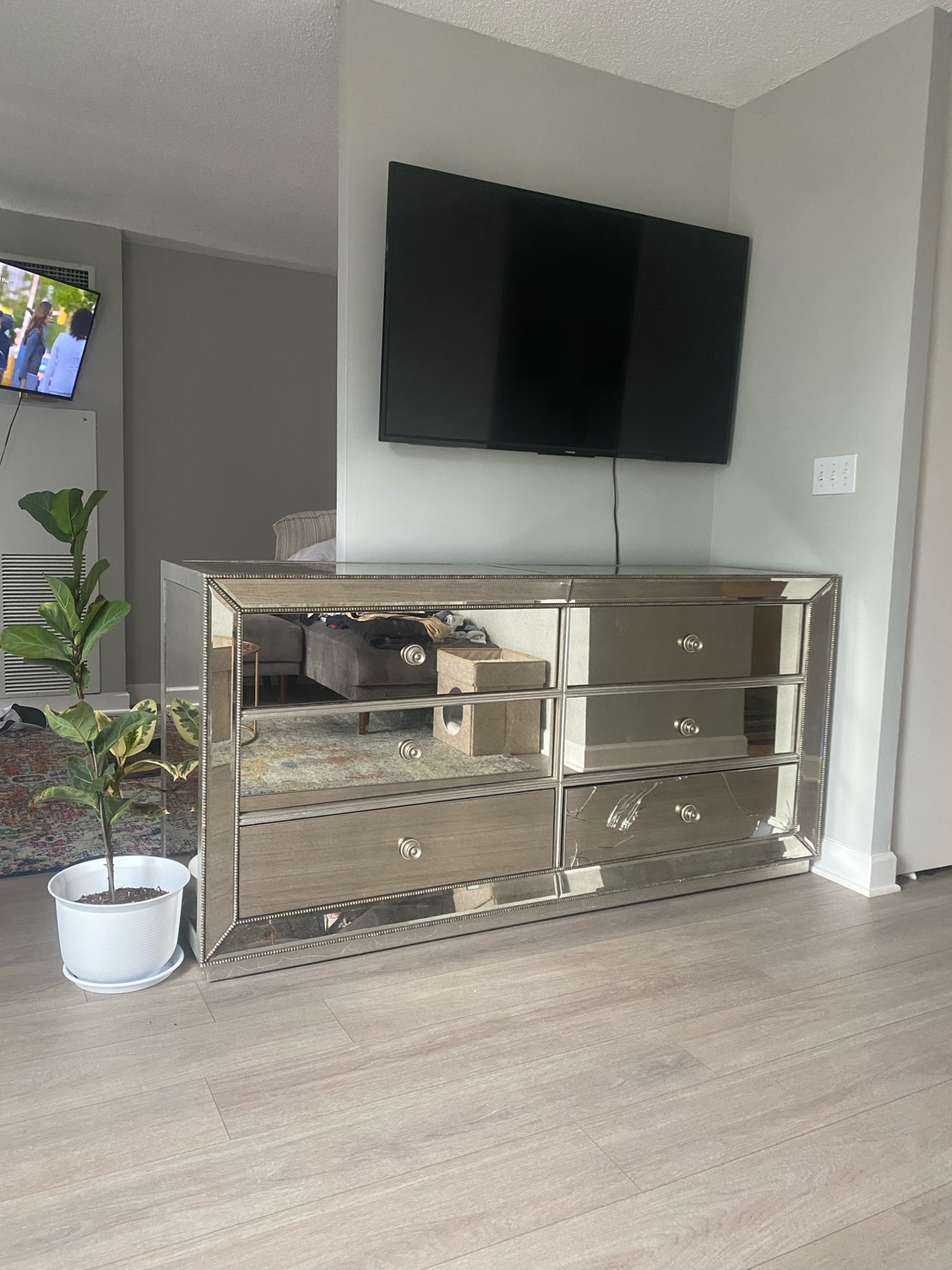 Free dresser (project piece) - photo 2