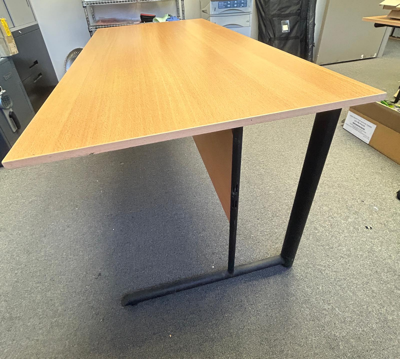 office table - photo 4