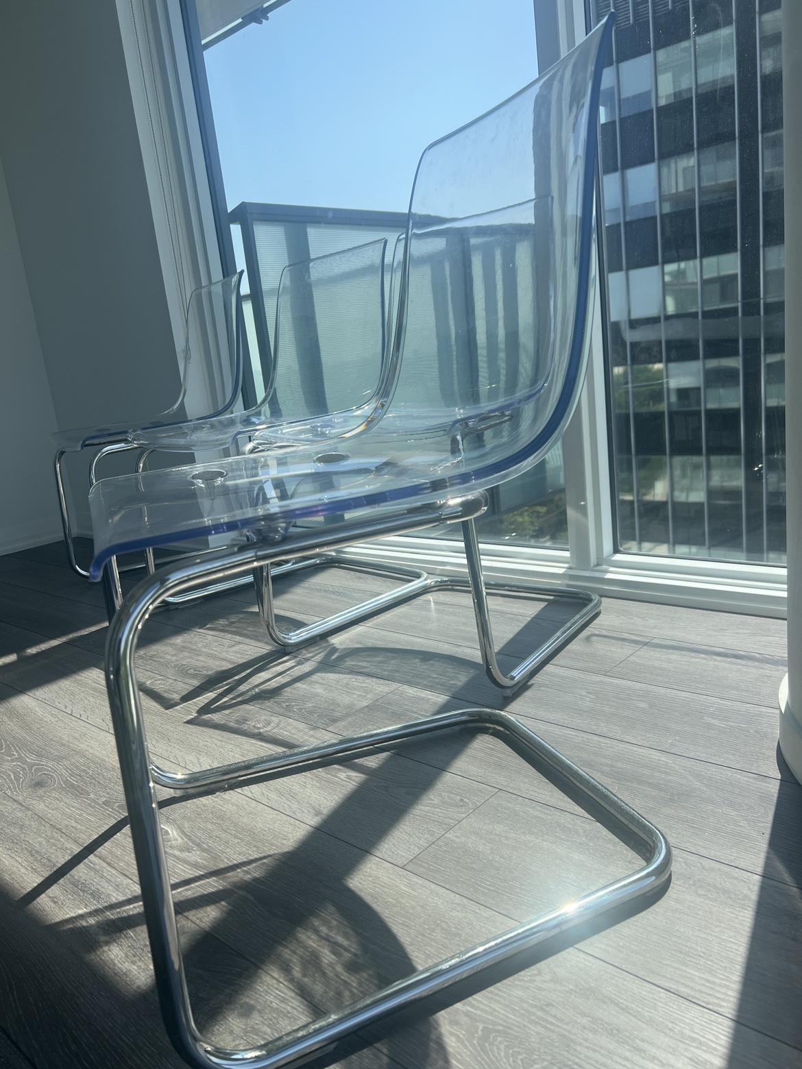 IKEA set of 4 acrylic Tobias chairs - photo 2