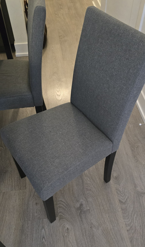 Selling Dining Table & 4 Chairs Set - Excellent Condition!