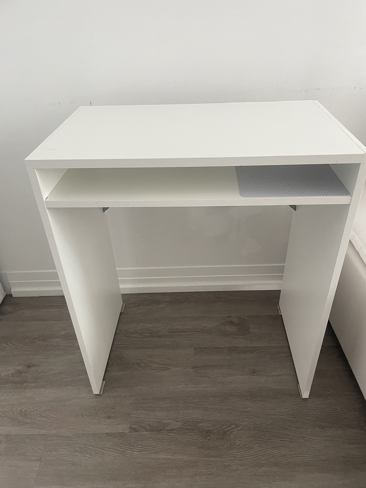 Small study table - photo 3