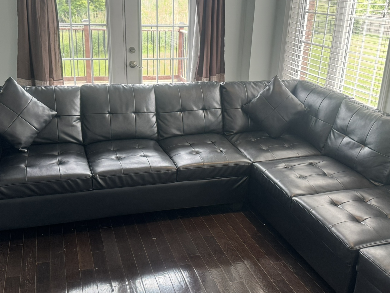 L shape sofa with ottoman