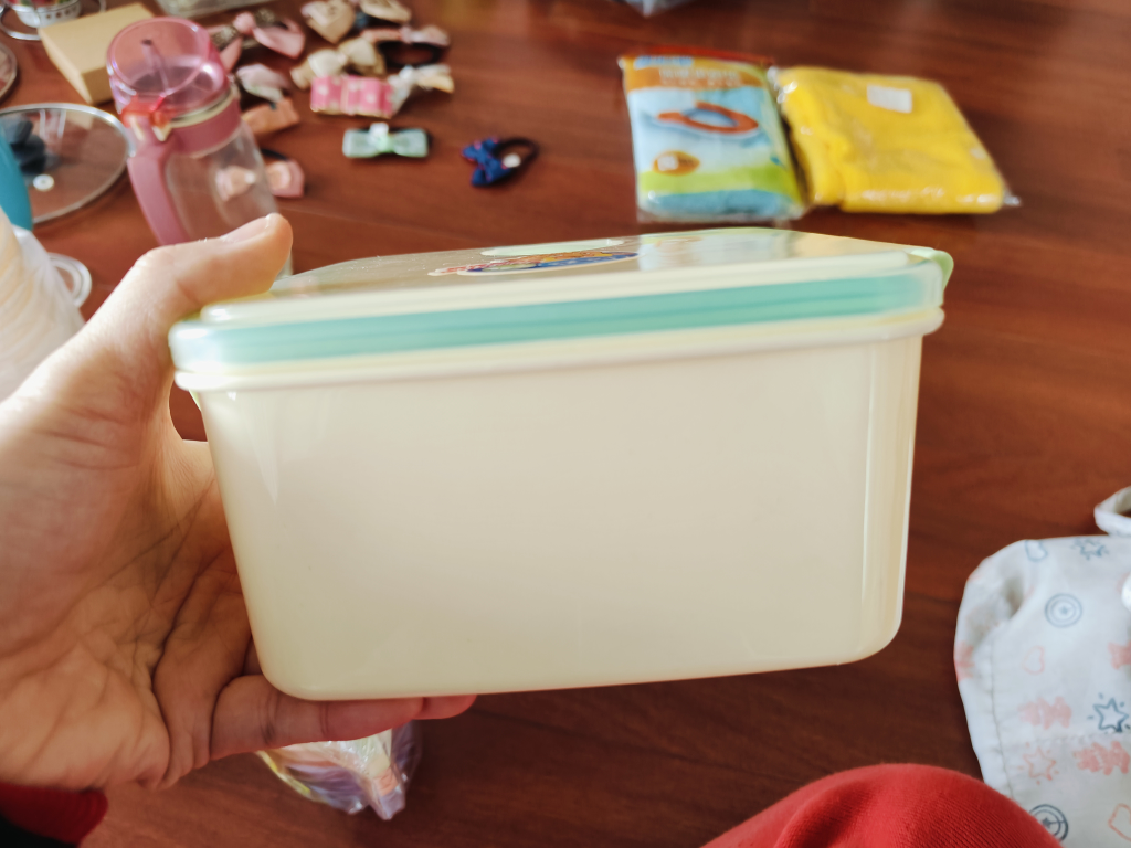 125 pieces bundles sell all for only $10 bento box, cups etc. image indicator(8)