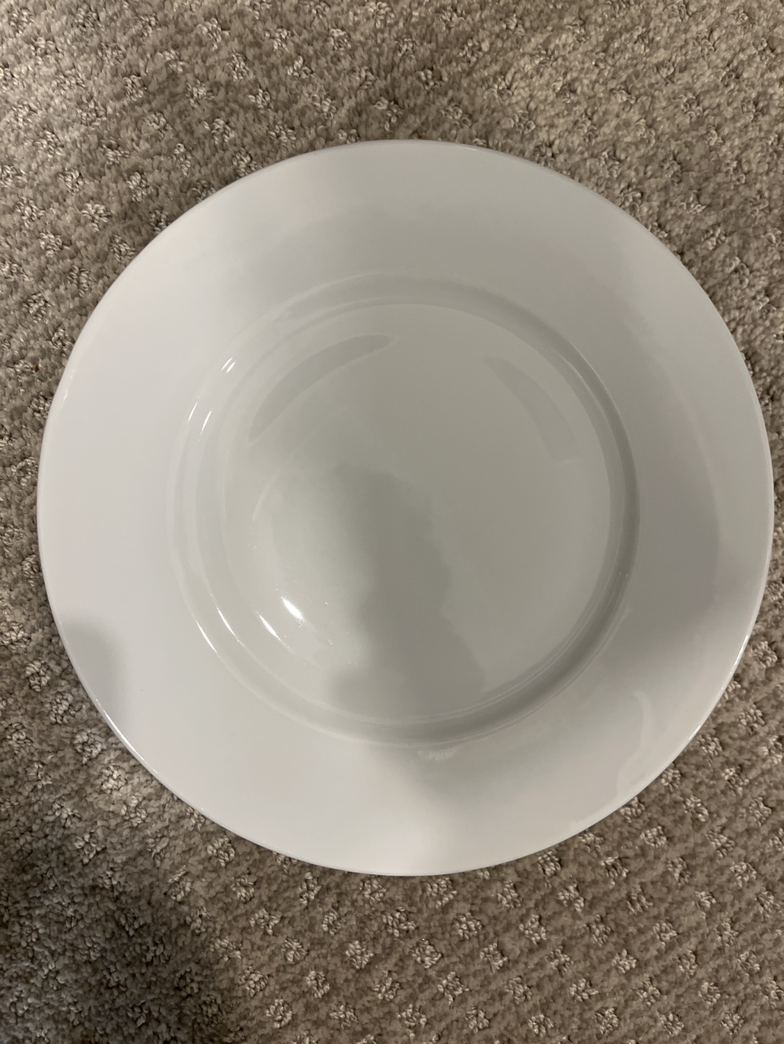 20 piece Like new dinner and salad plates