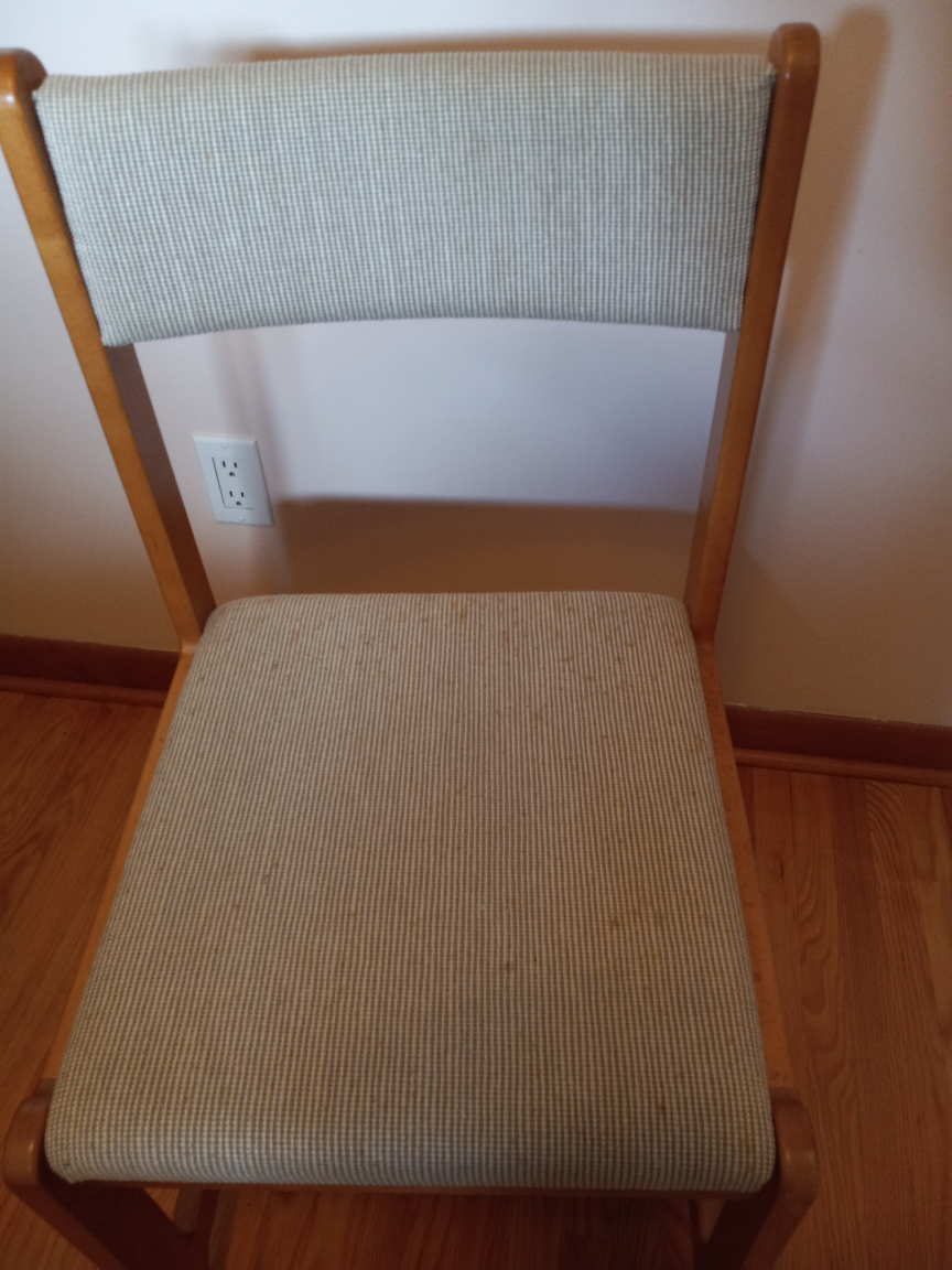 Wooden chair/ fabric seat & back - photo 3