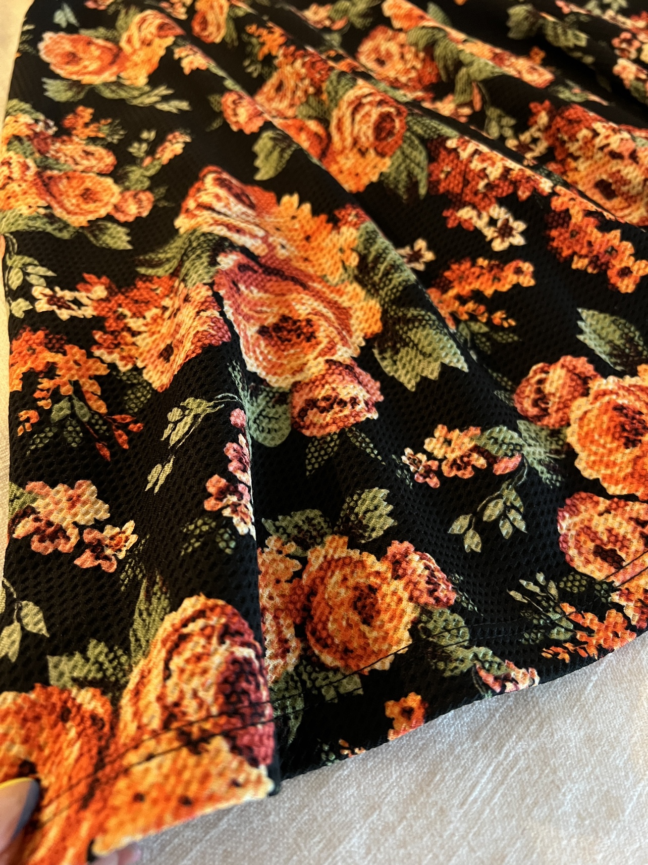 Black floral dress with side cutouts - photo 2