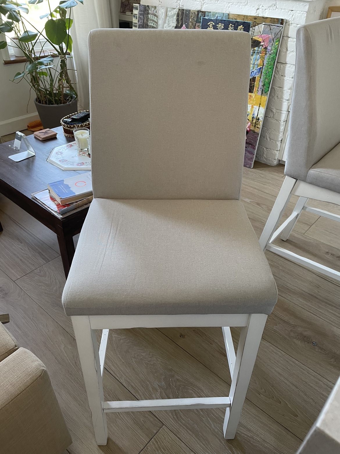 2 Bar stools