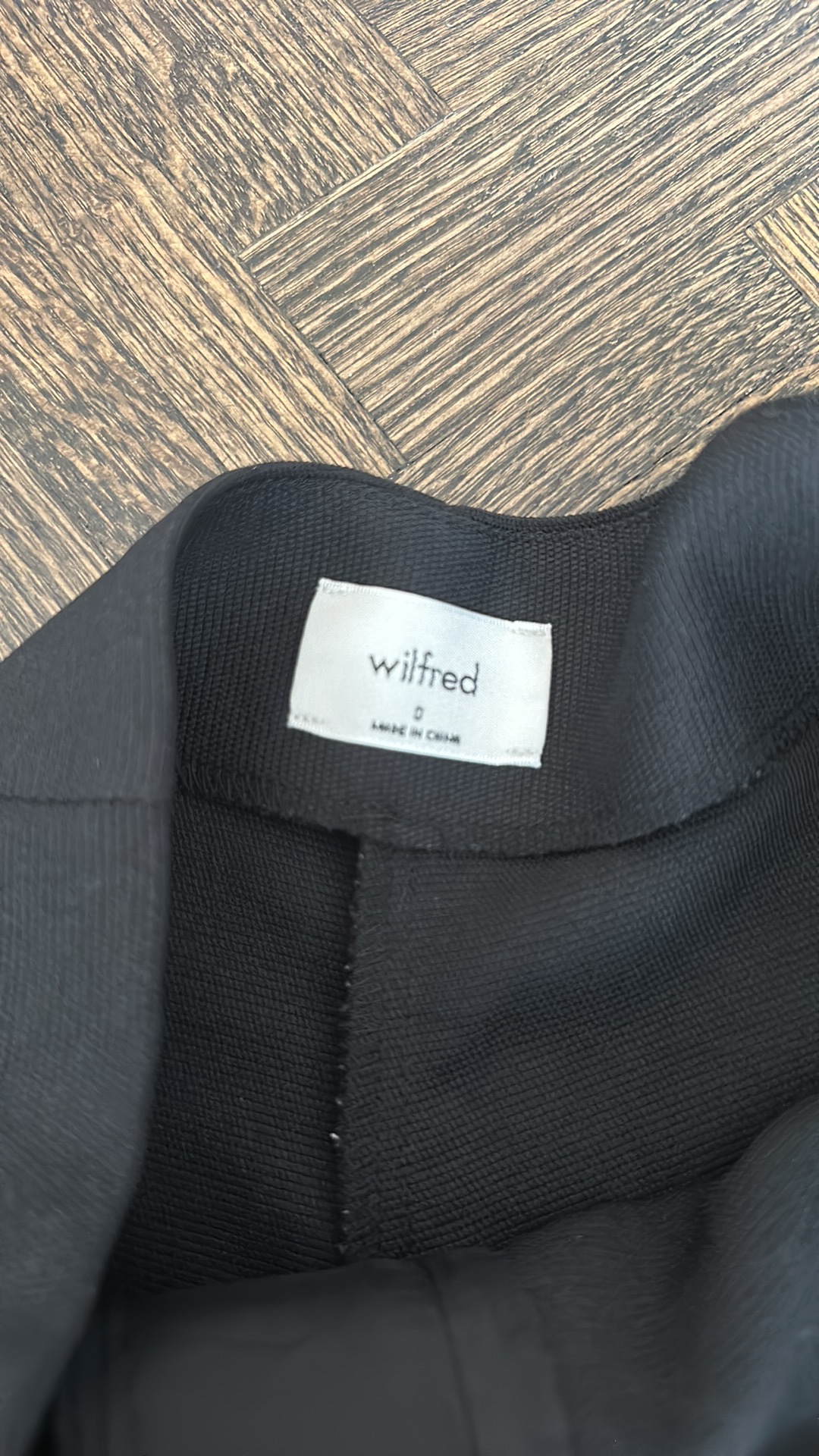 Aritzia | Pleated Shorts image indicator(2)
