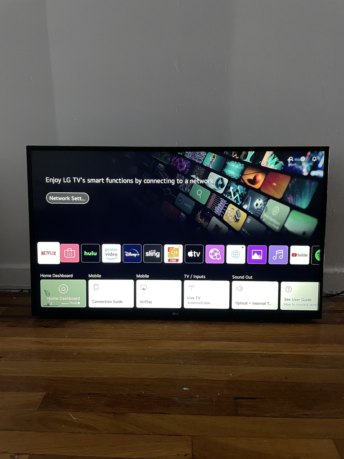 LG Smart TV 38-inch
