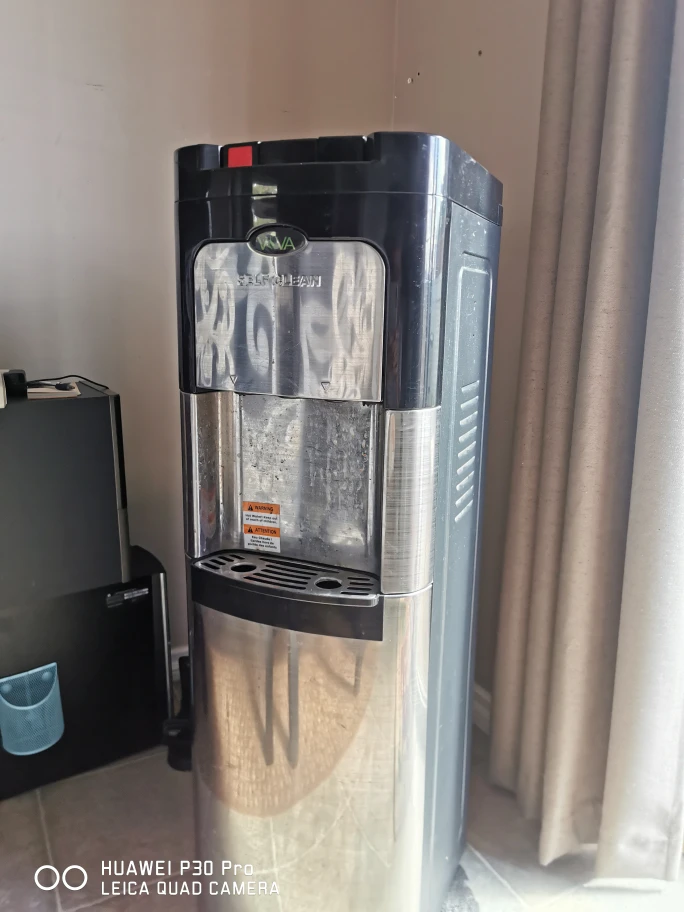 hot and cold water dispenser - photo 5