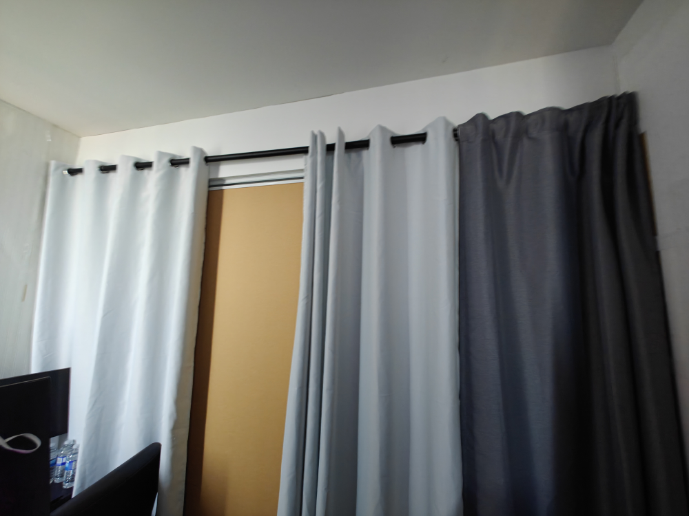 Blackout curtains image indicator(2)