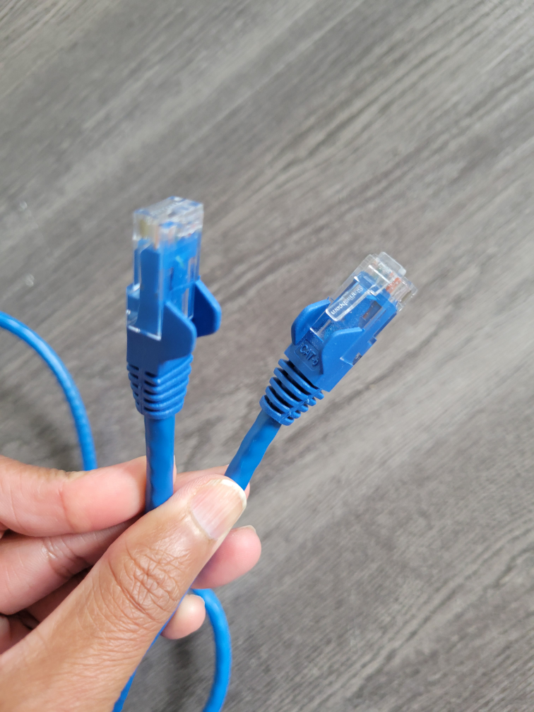 7 meters (22 ft) LAN cable image indicator(4)