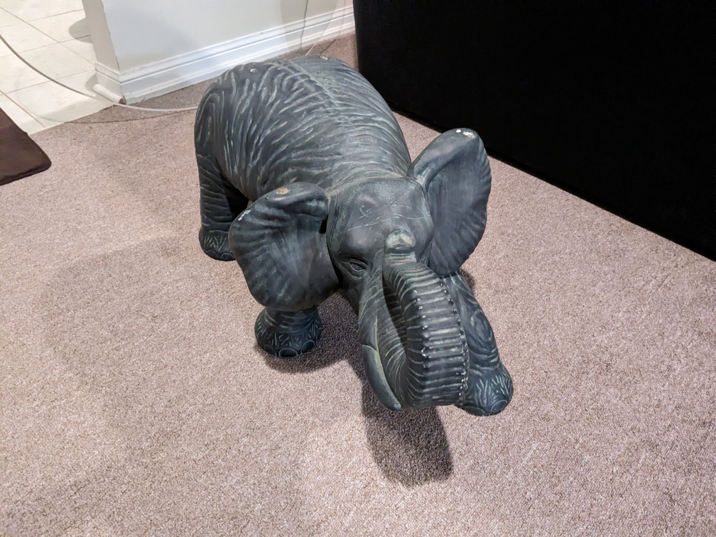 Elephant sculpture table image indicator(3)