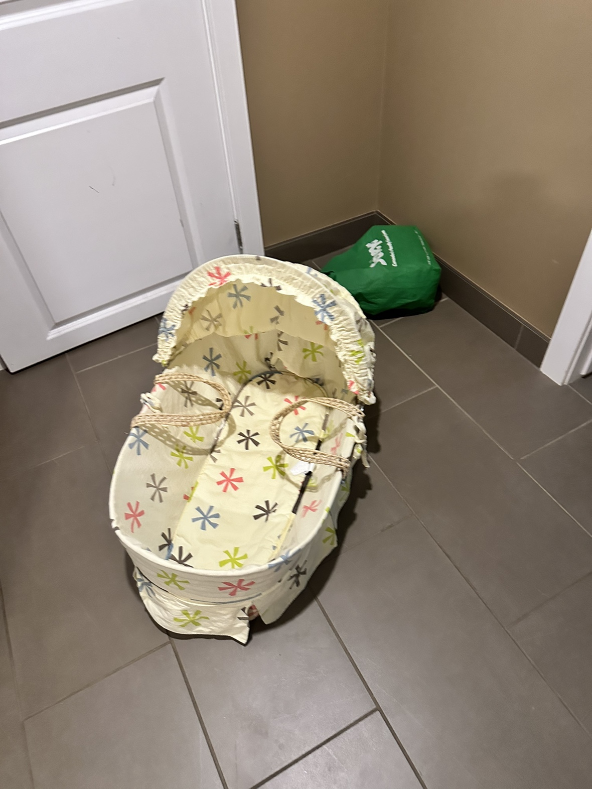 Moses Basket - photo 2