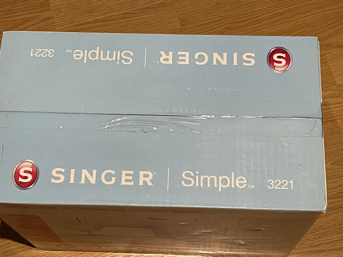 New Singer sewing machine 3221 - photo 5