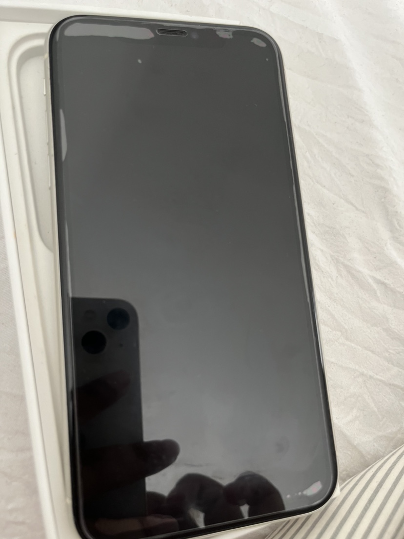 IPHONE 11 UNLOCKED - photo 2