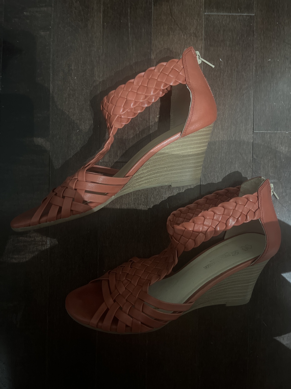 free leather sandals size 36 image indicator(2)