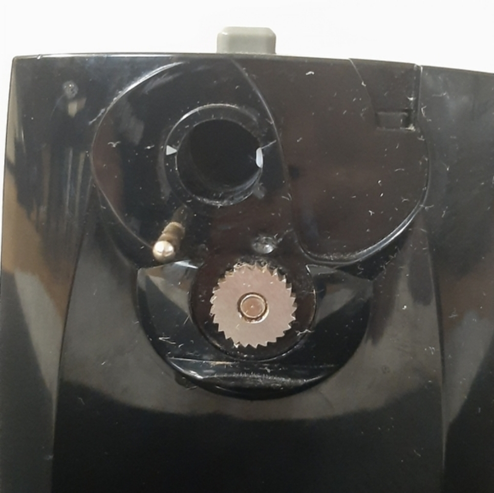 PROCTOR-SILEX EXTRA TALL CAN OPENER WITH KNIFE SHARPENER - photo 5