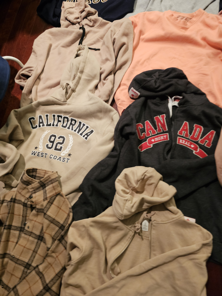 Women's hooded shirts and sweat shirts 14 pcs (most NEW) - photo 3