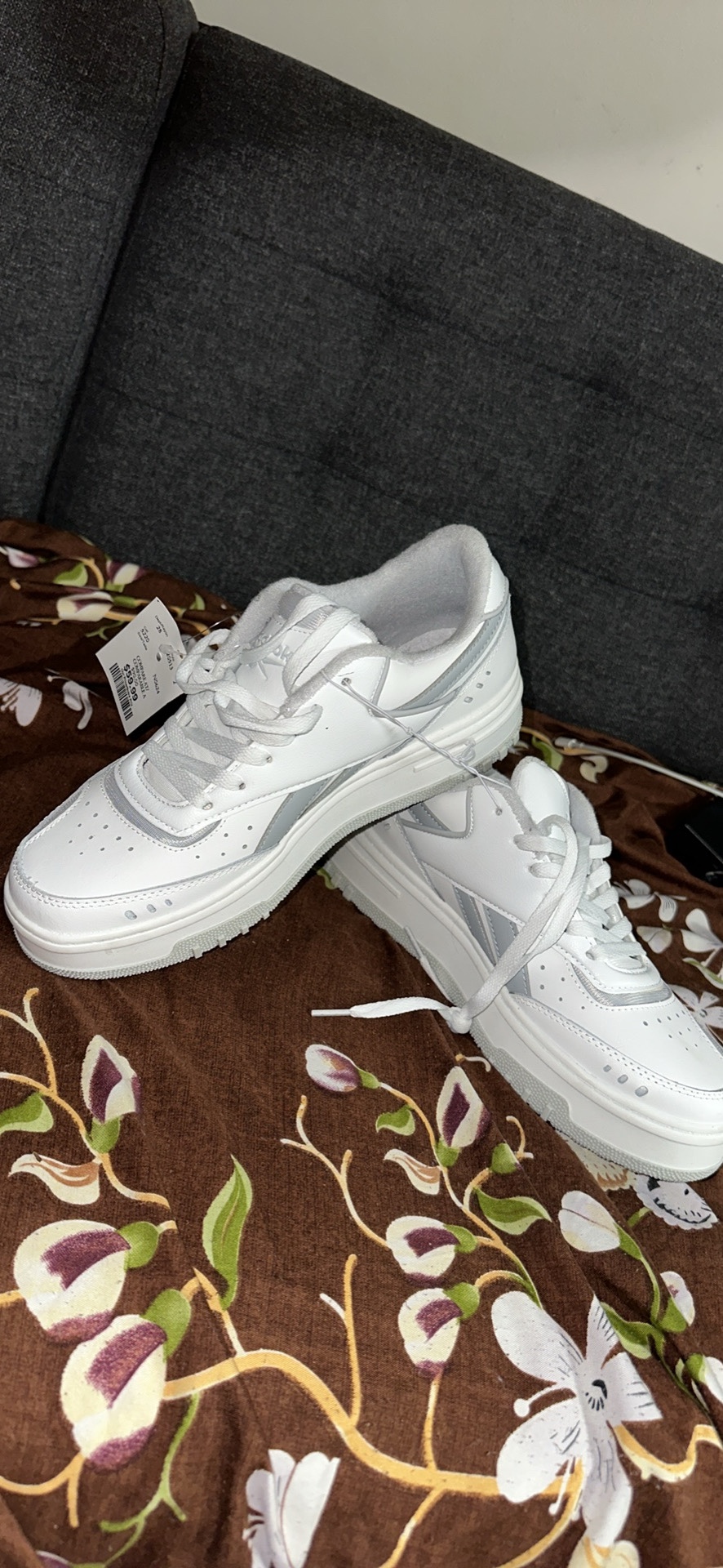 Brand New - Reebok Womens Classics Chalk Casual Lifestyle Shoes