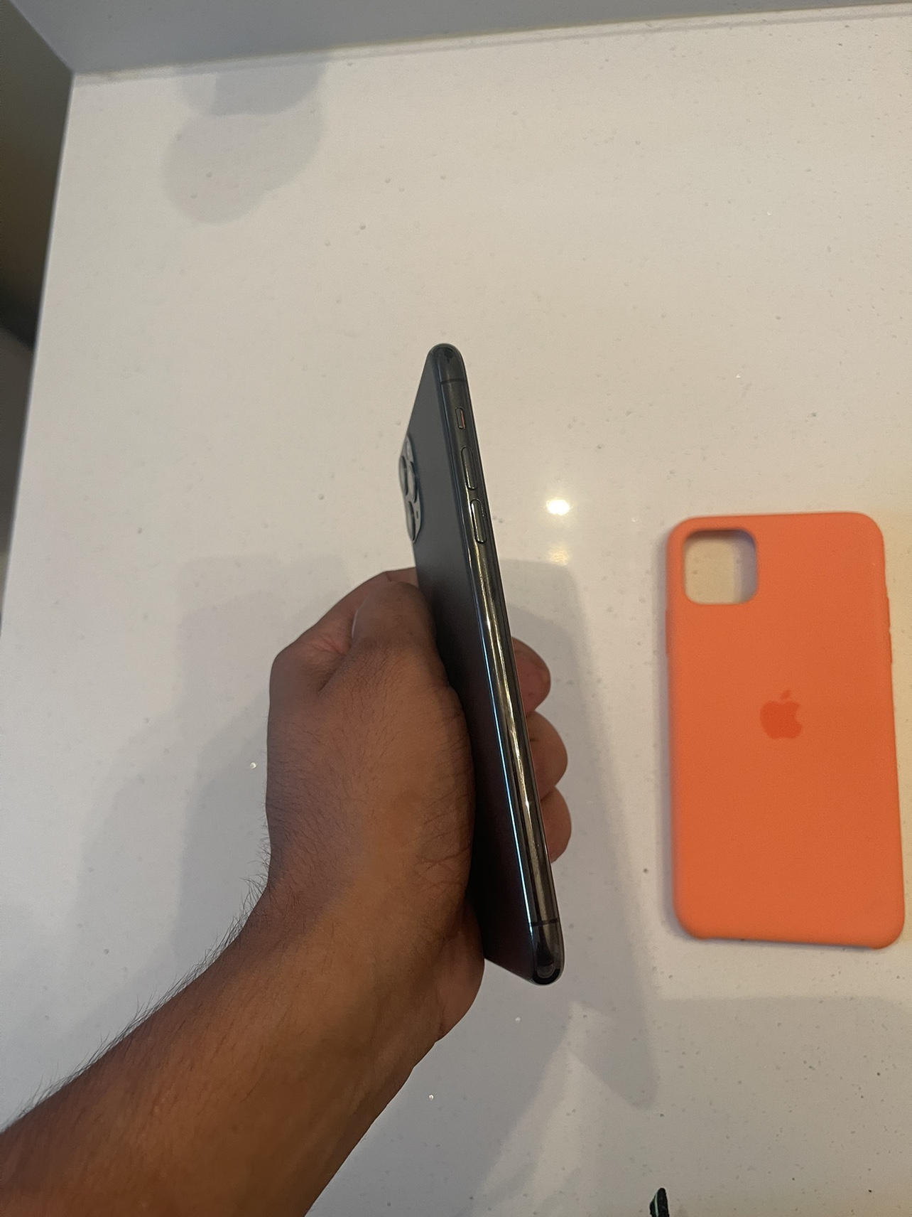 iPhone 11 Pro Max 256GB 81% - photo 3