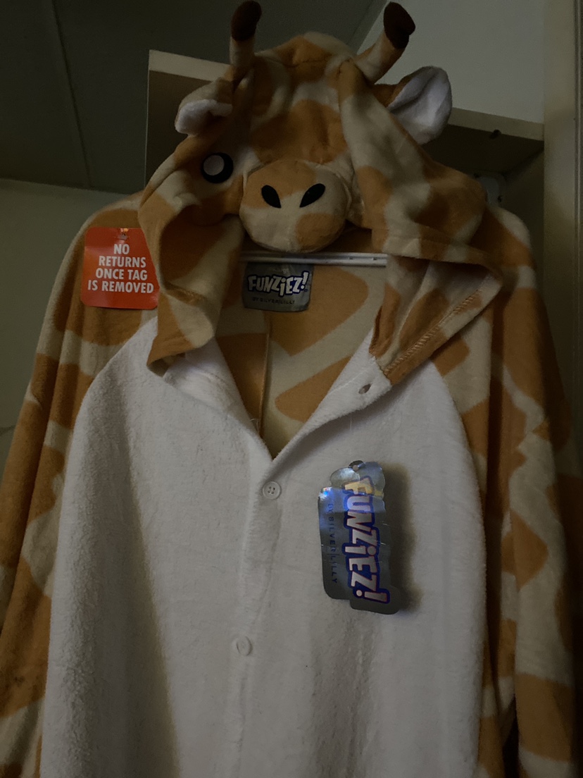 Giraffe onesie image indicator(2)