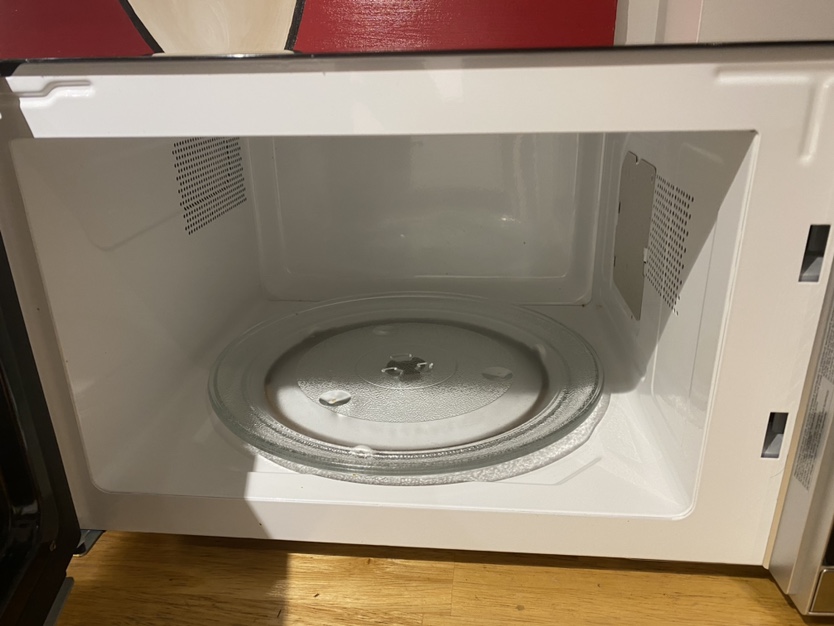 Microwave - photo 2