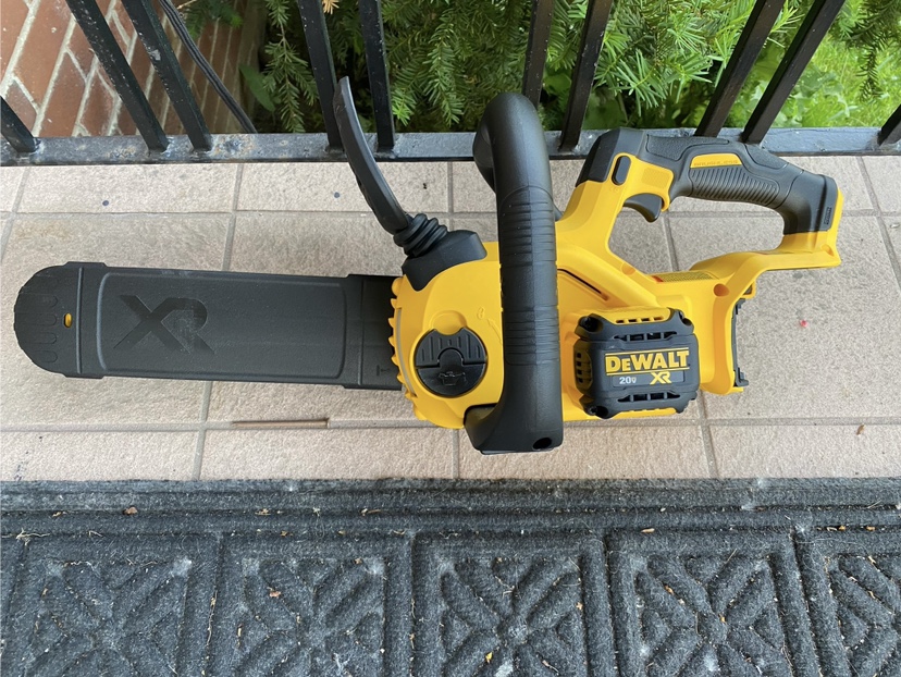 Brand new DEWALT clean chain saw
