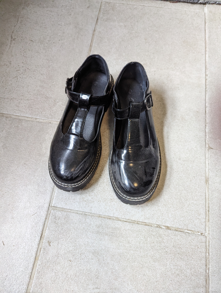 black shoes - photo 3