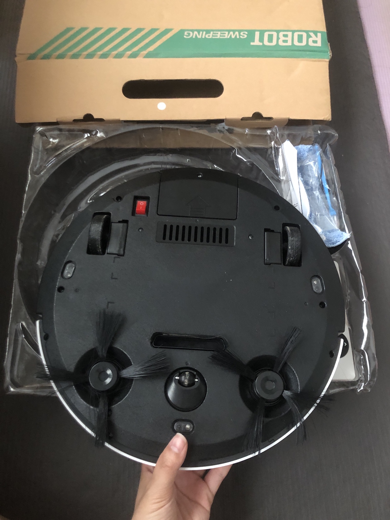 Robotic Vacuum and Mop image indicator(3)