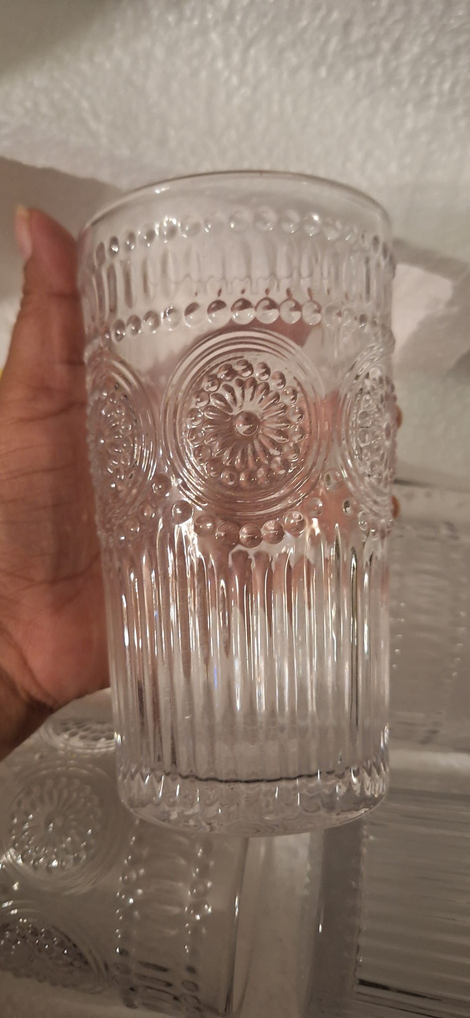 The Pioneer Woman Adeline 16-Ounce Embossed Glass Tumblers image indicator(8)