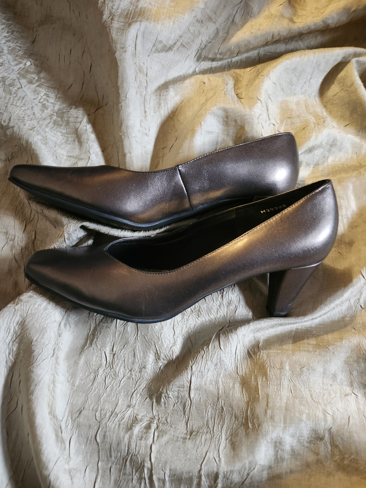 Ros Hommerson Fine Leather Heels - photo 3